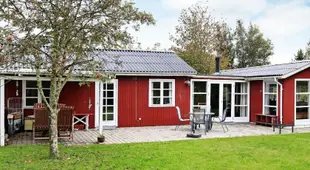 Quaint Holiday Home in Store Fuglede with Terrace