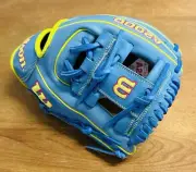 Wilson Fall A2000 1786 11.5” Infielder Baseball Glove RHT WBW102267115