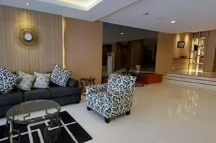 雅加達格羅麗亞格洛戈爾套房飯店The Gloria Suites Grogol, Jakarta