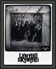 Lynyrd Skynyrd - BAND FULLY SIGNED / AUTOGRAPH - A4 Photo Poster