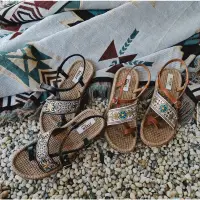 在飛比找蝦皮購物優惠-現貨 泰國設計品牌 手工編織涼鞋 拖鞋  2 teen 圖騰