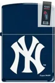 Zippo 8260 new york yankees logo Lighter + FLINT PACK