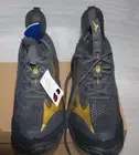 NIB Mizuno Wave Lightning Neo 2 Black-Gold Volleyball shoes Men's Size 9.5