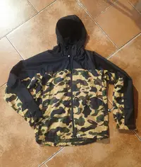 在飛比找Yahoo!奇摩拍賣優惠-中古專柜正品A Bathing Ape 日本BAPE沖鋒衣