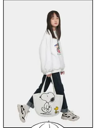 官方正品 Snoopy 史努比 大容量 休閒帆布袋 包包 單肩包 百搭 卡通