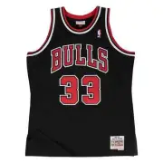 Mitchell & Ness Chicago Bulls Alternate 1997-98 Scottie Pippen Swingman Jersey