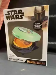 Star Wars Baby Yoda Waffle Maker Mandalorian The Child Grogu 4” Mini Press NEW!