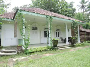 BUMAYASASTA - VILLA KOLONIAL