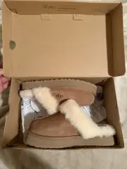 UGG DISQUETTE CHESTNUT SUEDE/ SHEEPSKIN PLATFORM SLIPPERS US 10/ EUR 41