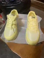 diadora mens shoes tender yellow/limelight size 9 men