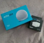 Amazon Echo Dot 4th Gen in White & Smart Plug Bundle