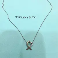 在飛比找PopChill優惠-[二手] Tiffany 經典緞帶愛心925純銀項鍊