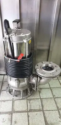 在飛比找Yahoo!奇摩拍賣優惠-【 高雄優五金 】高雄取貨 松河3HP*3吋 三相 白鐵污水