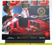 FAO Schwartz Ultimate Magic Set 24 Piece 275 Magic Tricks New In Box Magician