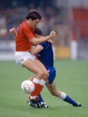 Paul Wilkinson of Nottingham Forest and Dave Watson of Everton ba - Old Photo