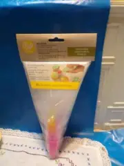 Wilton All-In-One Disposable Decorating Bags W/Tips 6pcs, 1 Pack of 1 Piece
