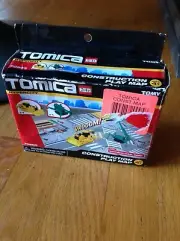 New Tomica Hypercity Play Map + 2 Cars 70505 Building Set in Box