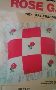 Red Rose Garden Quick Quilt Pillow kit New Sealed Complete no pillow form