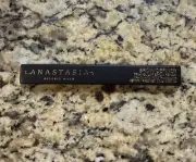New Anastasia Beverly Hills Brow Definer Pencil - .2 g Soft Brown