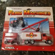 1/64 Case IH 4 Piece Farm Grain Set 4251 Ertl Farm Machines