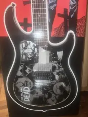2013 SDCC Walking Dead TWD Peavey Predator Faces Guitar Limited Ed 44/100 NIB