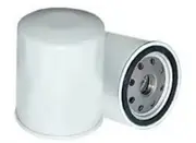Brand New Genuine Sakura C-2213 Oil Filter