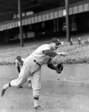 Emil J Leonard of the Washington Senators in 1942 Baseball Old Photo