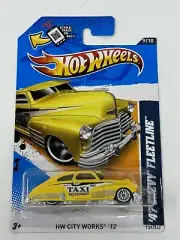 Hot Wheels 2012 City Works Yellow Taxi ‘47 Chevy Fleetline #139 A11
