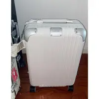 在飛比找Yahoo!奇摩拍賣優惠-RIMOWA Hybrid Cabin 20寸 白色 聚碳酸