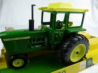 在飛比找樂天市場購物網優惠-John Deere 4020 迪爾合金拖拉機農用車模型絕版