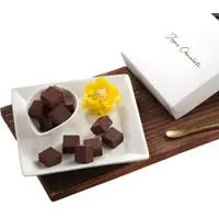 在飛比找PChome24h購物優惠-【JOYCE巧克力工房】經典生巧克力禮盒(CAT)*10盒