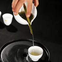 在飛比找ETMall東森購物網優惠-一抹綠專用創意花草陶瓷泡茶壺