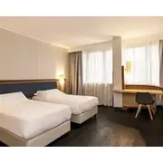 Mercure Roma West