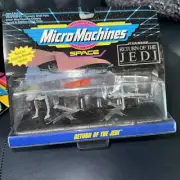 B-524 MINT ON CARD VINTAGE 90'S STAR WARS ROTJ MICRO MACHINES SPACESHIPS