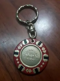 在飛比找Yahoo!奇摩拍賣優惠-韓國華克山莊賭場紀念鑰匙圈