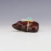 NATIVE AMERICAN ZUNI BOWLERITE FROG FETISH BY LELAND BOONE & DAPHNE QUAM