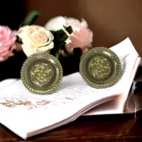 在飛比找momo購物網優惠-【Ada】日韓流行飾品 氣質金色玫瑰花錢幣圓形小耳針耳環(玫