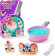 Cookeez Makery Pancake Treatz. Mix & Flip a Plush Best Friend! Place Your Pancake Mix on The Pan and Be Amazed When A Scented, Interactive Plush Friend Flips Out! Which Pancake Treatz Will You Make?