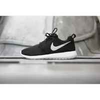 在飛比找蝦皮購物優惠-現賣   ROSHE ONE RUN 網布 輕量 銀勾 雙色