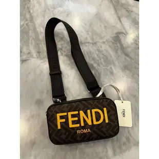 Fendi 7M0285 男款 FF相機包