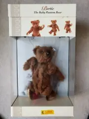 Steiff 667947 - Bertie, The Baby Pantom Bear Marionette 2005 - New in Box w/ COA