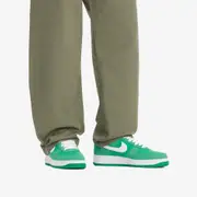 Nike Air Force 1 '07 Lv8 Sk8 Sneaker