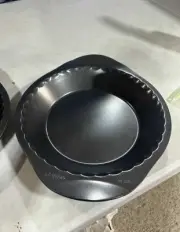 Wilton Heavy Duty Non Stick Steel 9 x 1.5 inch Pie Cake Pan