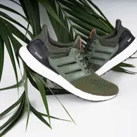 在飛比找蝦皮購物優惠-現貨 iShoes正品 Adidas Ultraboost 