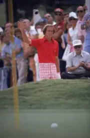 Golf, US Open, Jerry Pate victorious after chip from sand during S - Old Photo