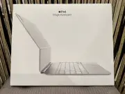 2025 Apple Magic Keyboard for iPad Pro 13" (M4)White-MWR43LL/A-A2974-Retail $349