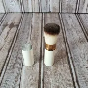Lilah B. Retractable Bronzer Brush #2 New in Box Travel Brush