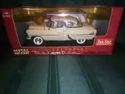 Sun Star 1702 1:18 Die Cast Cream 1954 Chevrolet Bel Air Hard Top WP77