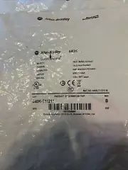 NEW ALLEN BRADLEY 440K-T11211 GUARDMASTER TROJAN 5-GD2 SAFETY SWTICH WITH KEY