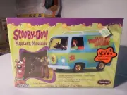 Vintage POLAR LIGHTS SCOOBY-DOO MYSTERY MACHINE with FIGURES FACTORY SEALED 2003